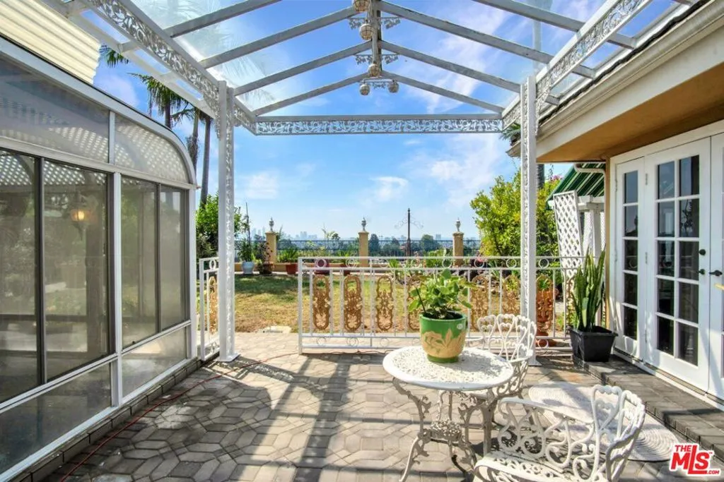 5222 Los Franciscos Way, Los Angeles, California 90027 home-pic-33